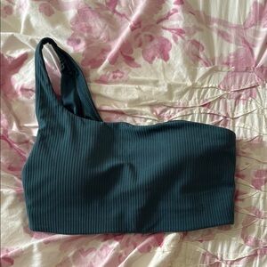 Lululemon Ribbed Nulu Asymmetrical Yoga Bra - Light Support A/B, Size 4